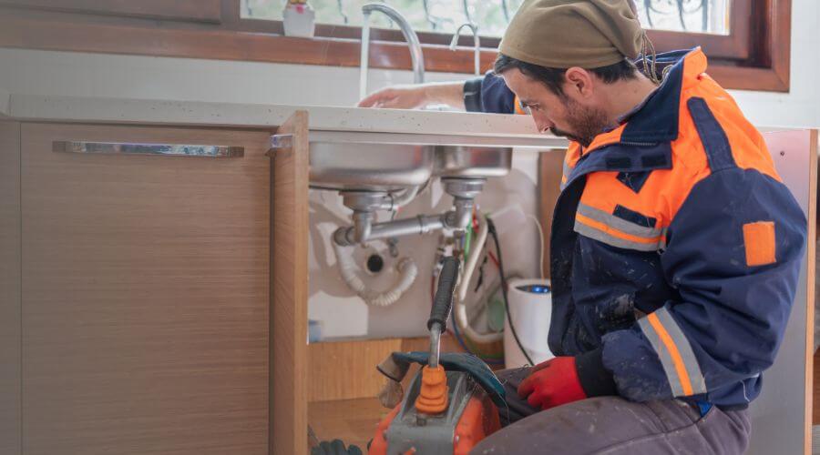 Local water heater installation in California City, CA